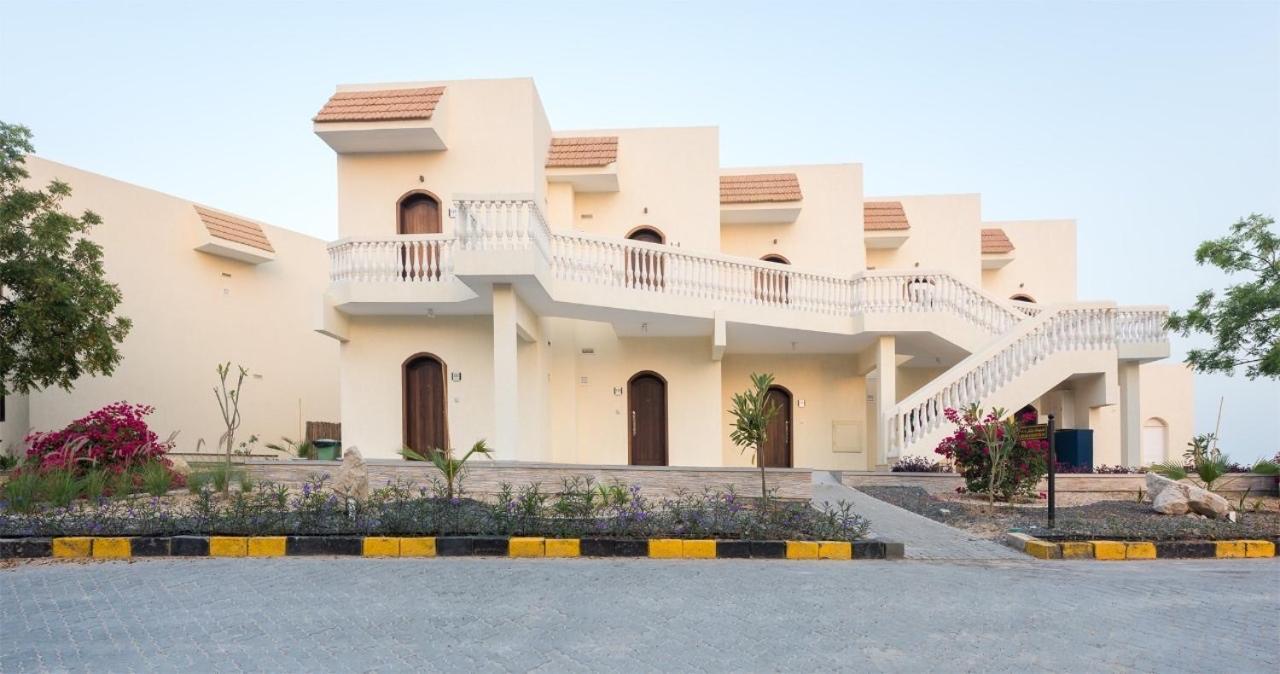 Barracuda Resort Umm al-Quwain Esterno foto