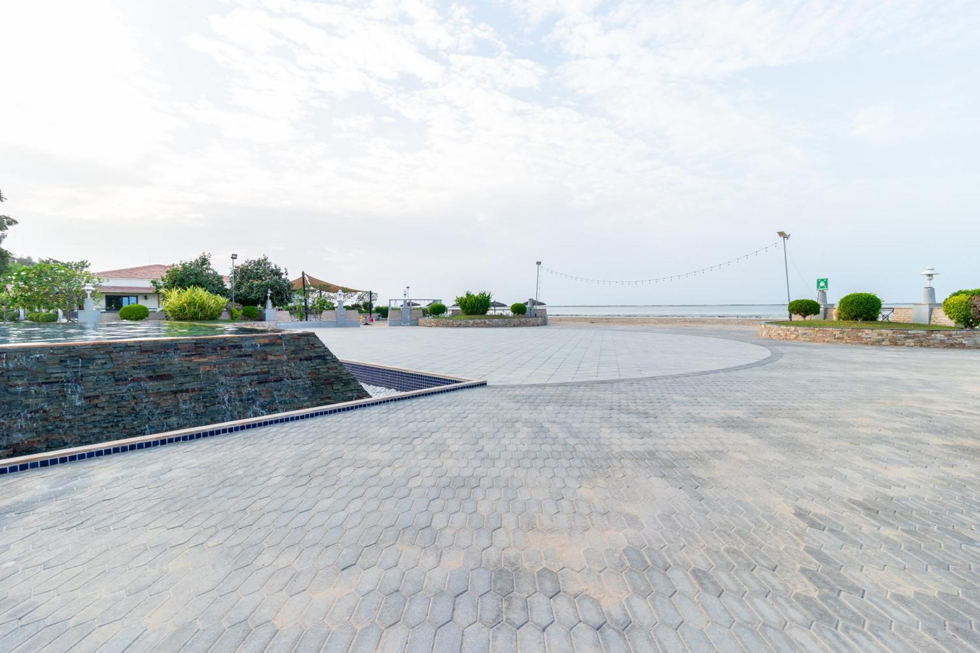 Barracuda Resort Umm al-Quwain Esterno foto