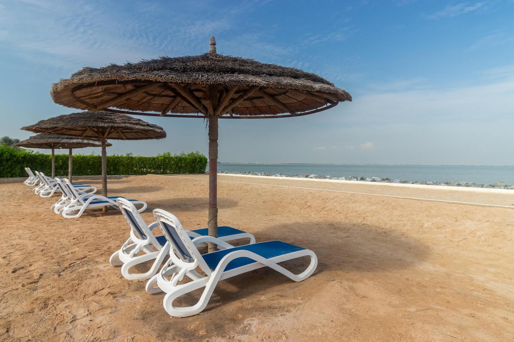 Barracuda Resort Umm al-Quwain Esterno foto