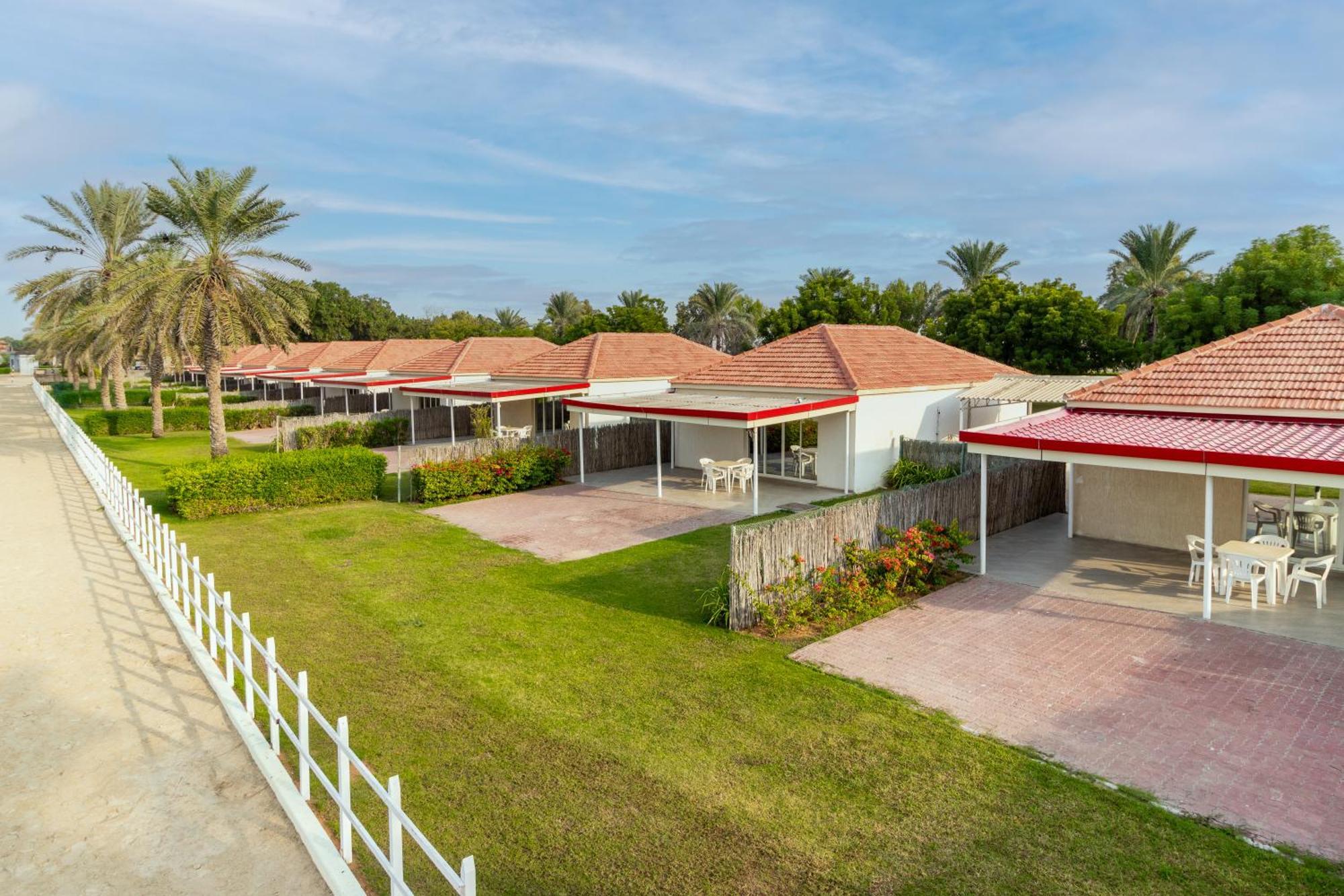 Barracuda Resort Umm al-Quwain Esterno foto