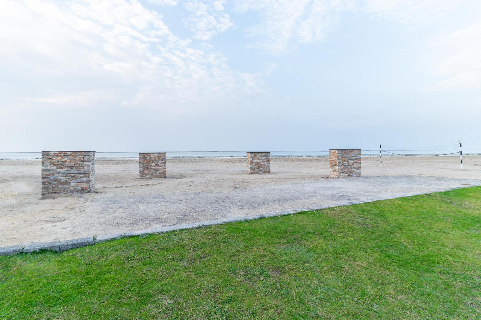 Barracuda Resort Umm al-Quwain Esterno foto