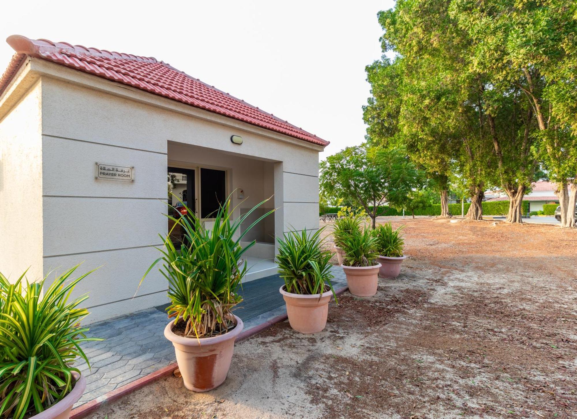 Barracuda Resort Umm al-Quwain Esterno foto